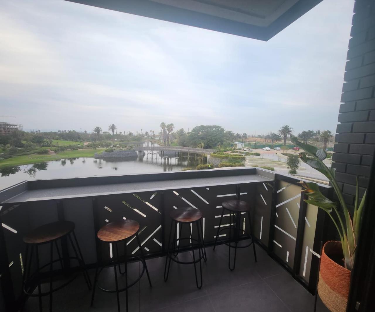 308 Bridgewater One - Two Bedroom With Park Views Apartment