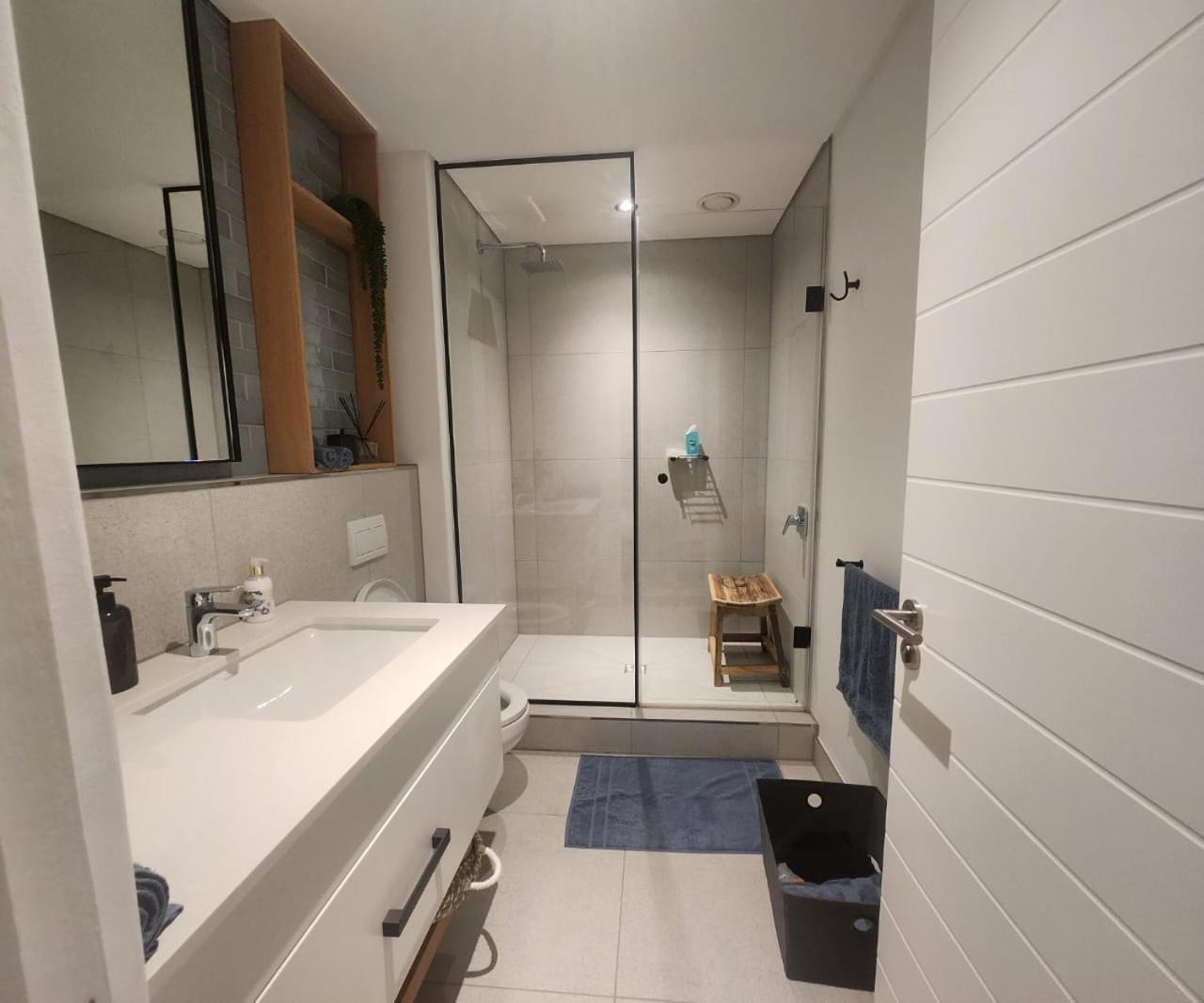 308 Bridgewater One - Two Bedroom With Park Views Apartment Kapstadt