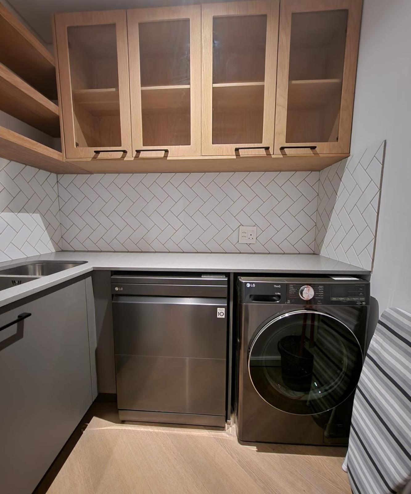 308 Bridgewater One - Two Bedroom With Park Views